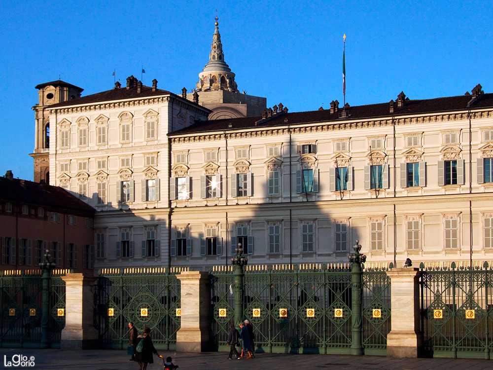 Tramonto su Palazzo Reale · Torino